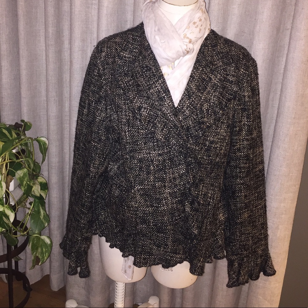 COLDWATER CREEK Jacket Ruffled Lapel & Cuffs  jacket - XL - Picture 8 of 10